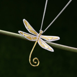 Collier Pendentif Libellule 'Élégance Spirale en Argent Sterling 925 Couleur Argent