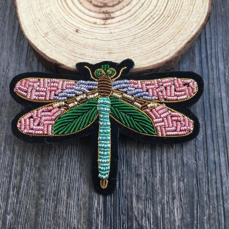 Patch Libéllule brodée avec fils de soie - 7.5cm x 5.5cm - couleur rose