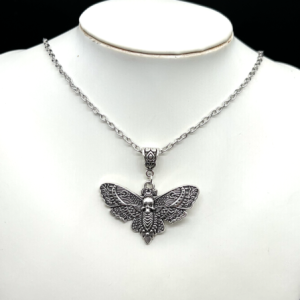 Vue détaillée Collier papillon De Nuit Goth