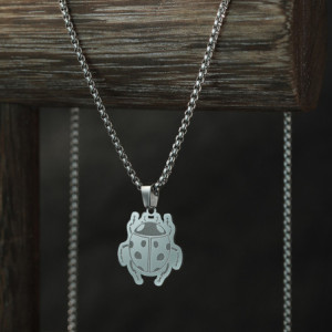 Collier Coccinelle en Acier Inoxydable couleur Argent