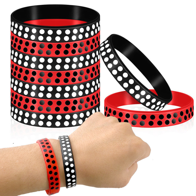 Vue Portée Bracelet Coccinelle en Silicone pour faire la fête !