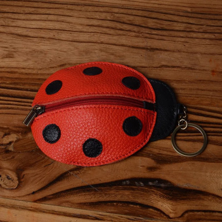 vue côté du Porte-clés Petit Porte-Monnaie Coccinelle en Cuir de Vache véritable