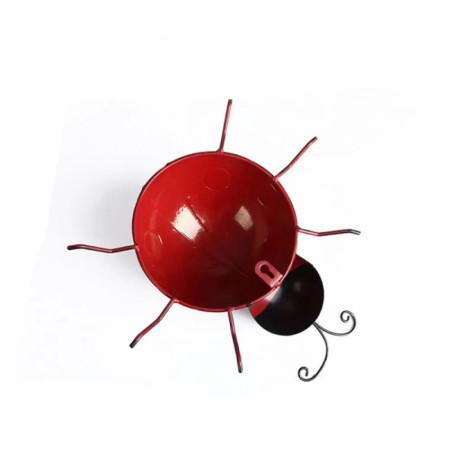 Vue intérieure de la Décoration Murale Coccinelle Rouge 3D en Métal - 16 cm