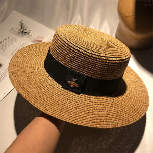 Vue détaillée Chapeau de paille rétro tressé pour femme avec petite abeille - 5 couleurs au choix !