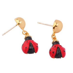 Vue de côté des boucles d'Oreilles Charms Coccinelle Élégance Dorée