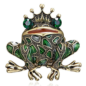 vue détaillée de la Broche Grenouille Couronne de la Forêt