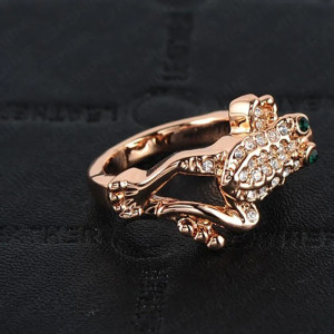 Magnifique Bague Grenouille "Éclat Enchanté"