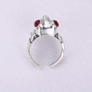 Anello Rana "Lily's Pond" - Gioiello Elegante e Simbolico