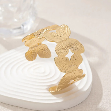 vue détaillée du Bracelet Manchette Papillons Dorés