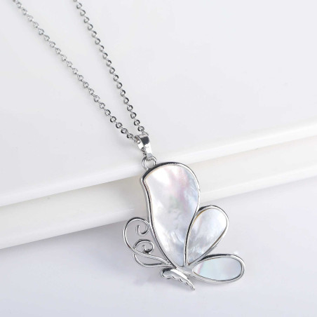 Collier Papillon Éclat Nacré
