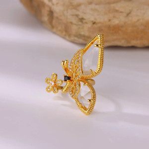 Anello Farfalla Dorato Regolabile con Cristalli Scintillanti