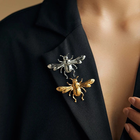 Spilla Ape 'Eleganza Reale' – Gioiello Elegante Oro & Argento