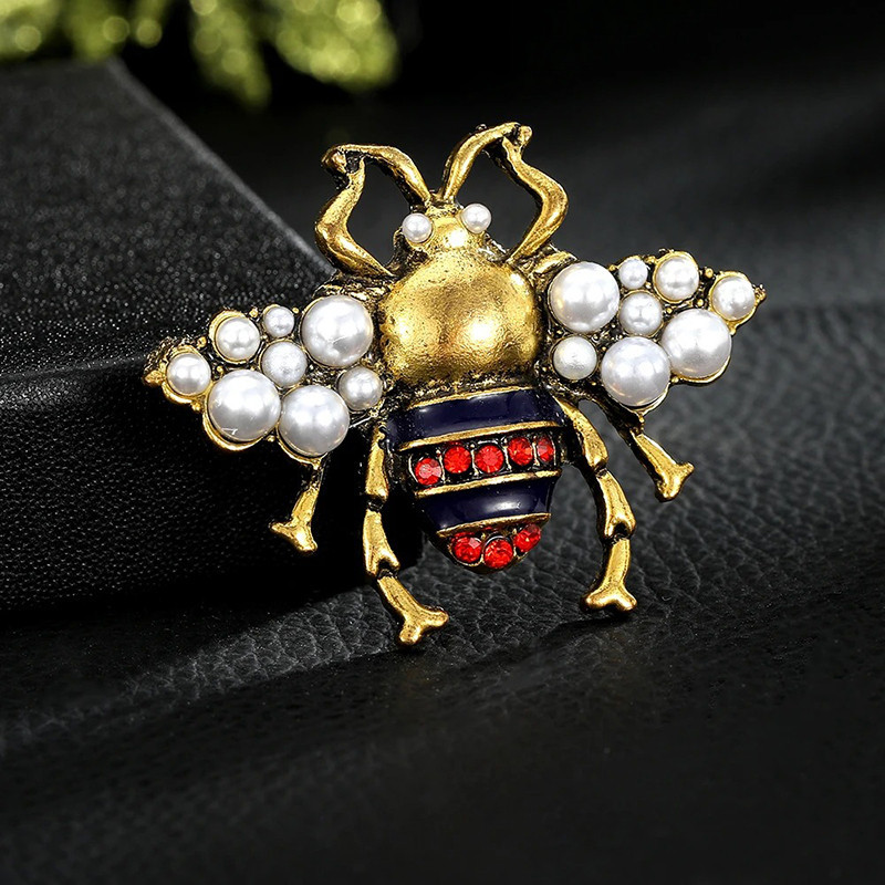 Spilla Ape Imperiale | Eleganza e Raffinatezza Regale