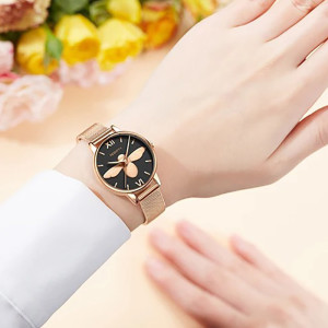 Orologio Ape 'Notturno Dorato' - Eleganza e Mistero