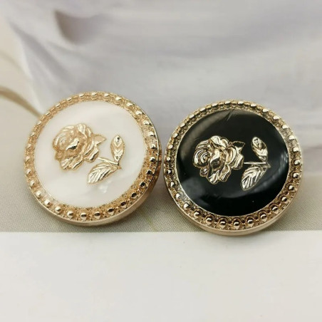 Bottone Eleganza Floreale Vintage | Accessorio Chic e Retrò