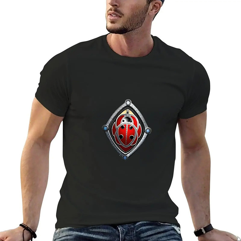 T-Shirt Coccinella Uomo 'Scudo Protettivo' | Stile Unico