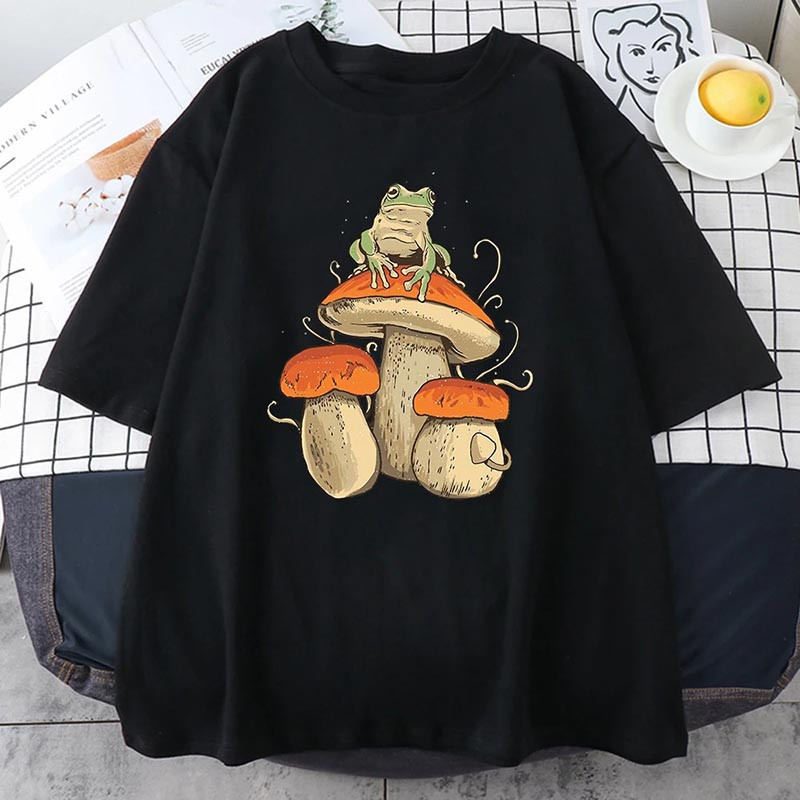 Maglietta Rana su Fungo | Idea Regalo Stile Forestcore