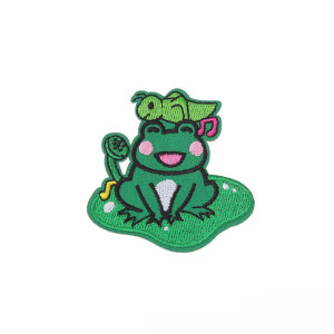 Toppa Termoadesiva Rana & Grillo – Ricamo Duo 6,2 x 6 cm