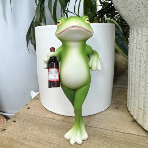 Statuetta Rana con Birra | Idea Regalo Divertente per Aperitivo
