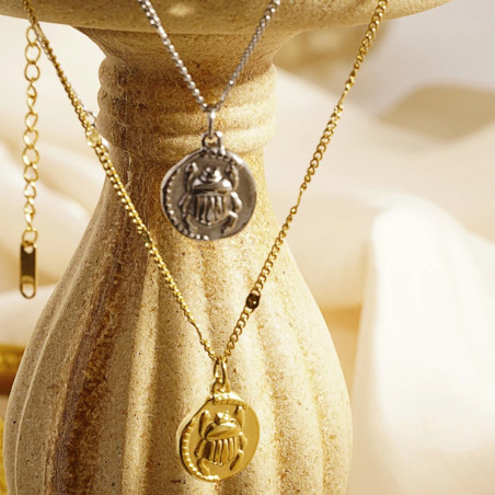 Collana Scarabeo Sole – Acciaio Inossidabile Oro o Argento