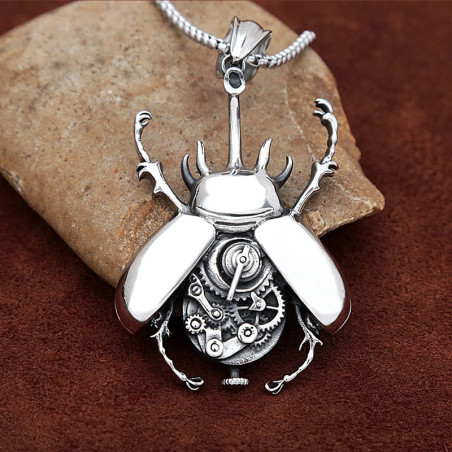 Ciondolo Scarabeo Steampunk | Gioiello Meccanico Originale
