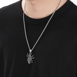 Collana Scarabeo Argento Grezzo | Gioiello Minimalista Unico