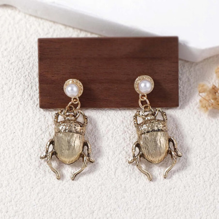 Orecchini Scarabeo Dorato e Perla – Stile Vintage & Chic