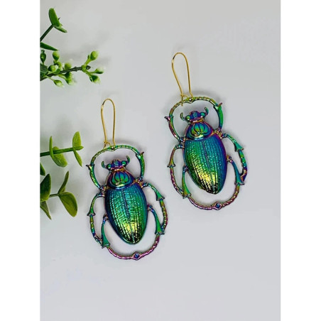 Orecchini Scarabeo Iridescente Mistico – Riflessi Arcobaleno