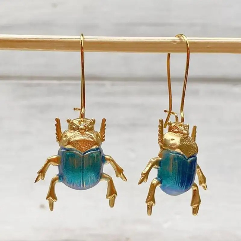 Orecchini Scarabeo Azzurro Antico – Talismano Luminoso & Raffinato