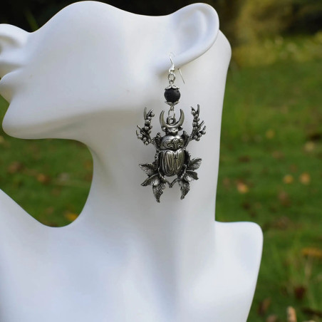 Orecchini Scarabeo Mistico: Gioiello Totem & Idea Regalo Donna