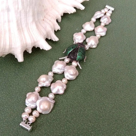 Bracciale Scarabeo Madreperla – Lusso Mistico & Natura