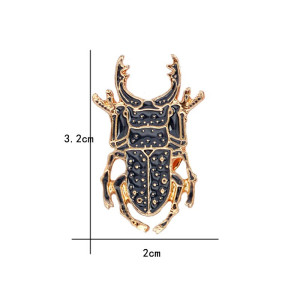 Spilla Scarabeo "Nero Imperiale" – Gioiello Smaltato e Simbolico