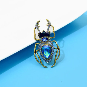 Spilla Scarabeo Zaffiro Reale – Gioiello Blu Elegante e Unico
