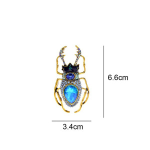 Spilla Scarabeo Zaffiro Reale – Gioiello Blu Elegante e Unico