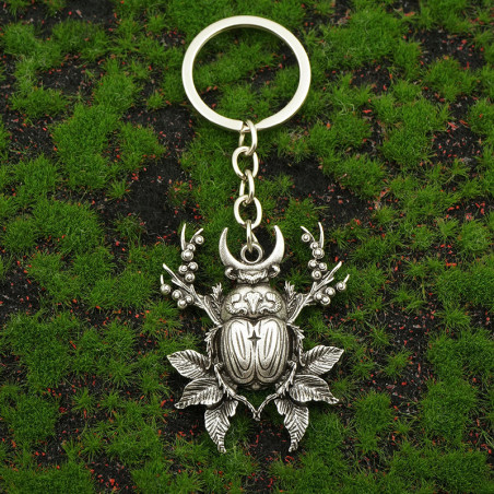 Portachiavi Scarabeo Fogliame Lunare – Fascino Botanico