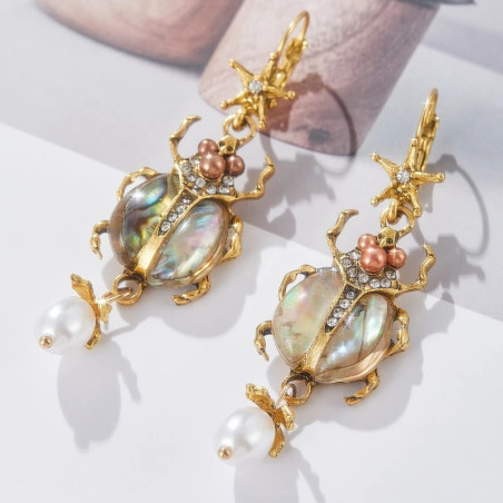 Orecchini Scarabeo Perla Reale – Eleganza Madreperla & Oro