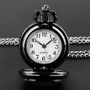 Orologio Ape - Regina Nera - Eleganza Dark & Cristallo Dorato!