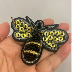 Toppa Ape Ricamata Dorata con Strass - Accessorio Fai da Te!