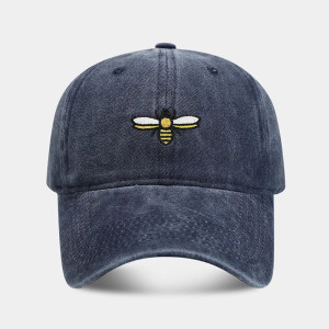 Cappellino Ape Ricamato | Stile Vintage & Idea Regalo Donna