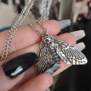 Collana Falena Gotica Mistica - Gioiello Gotico Argentato!