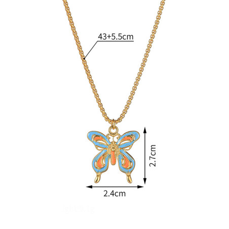 Collana Farfalla Pastello: Gioiello Dorato Elegante & Femminile!