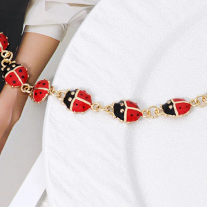 Bracciale Coccinella Portafortuna - Gioiello Dorato da Donna!