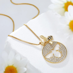 Collana Ape Donna 'Splendore dell'Alveare' - Gioiello Unico