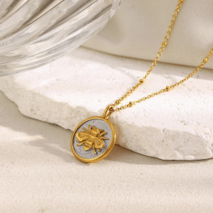 Collana Ape 'Sigillo Reale' | Gioiello in Argento Placcato Oro