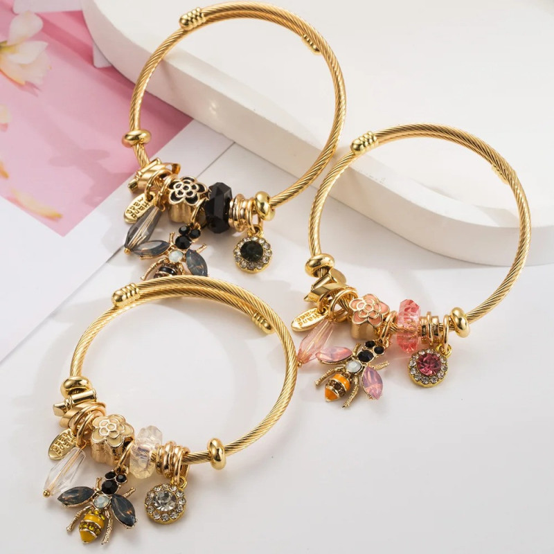 Bracciale Ape 'Tesoro Dorato' - Gioiello Unico in Acciaio Inox