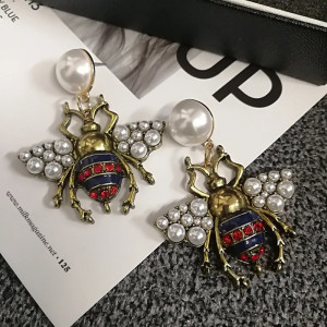 Orecchini Ape 'Maestà Reale' - Eleganza e Lusso