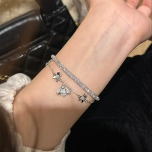Vista indossata Bracciale Ape "Il Giardino Scintillante" Colore Argento