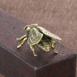 Figurine d'abeille en lation vintage