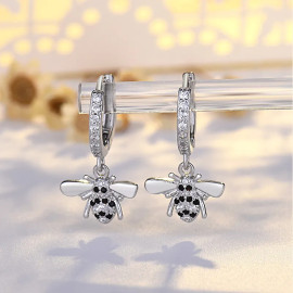 boucle d'oreille abeilles Anneau strassé et breloque abeille  trois couleurs - couleur argent