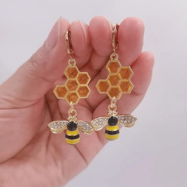 boucle d'oreille abeilles Dormeuses essaim et abeille noire et jaune à dépareiller
